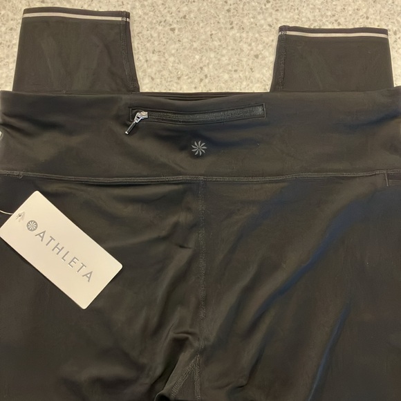 Athleta Run Free 7/8 Tight - Picture 4 of 4